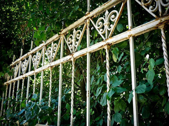 Metal Fence build by Los Angeles Fence Builders contractor
