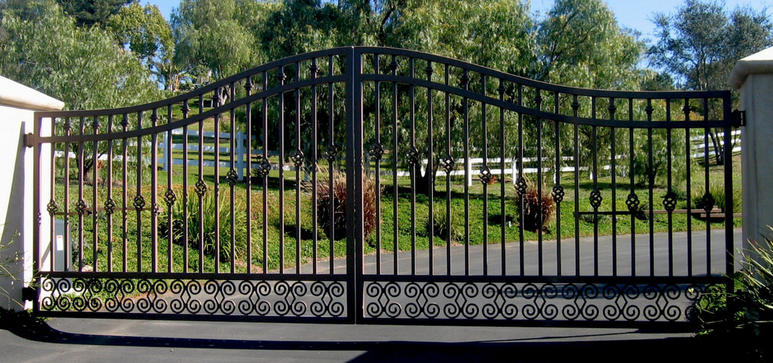 commercial fencing gate installation company in Los Angeles